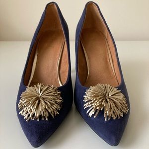 Anthropologie Lien Do suede pumps